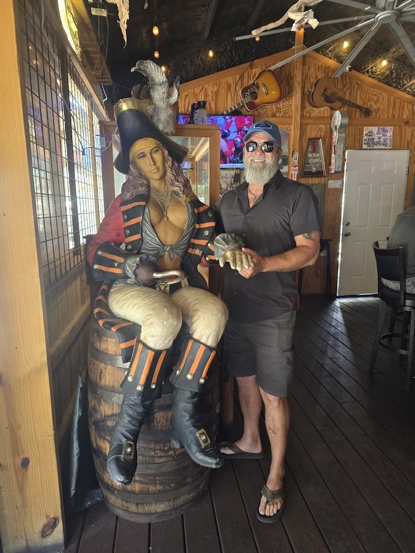 Red Pirate Family Grill & Oyster Bar